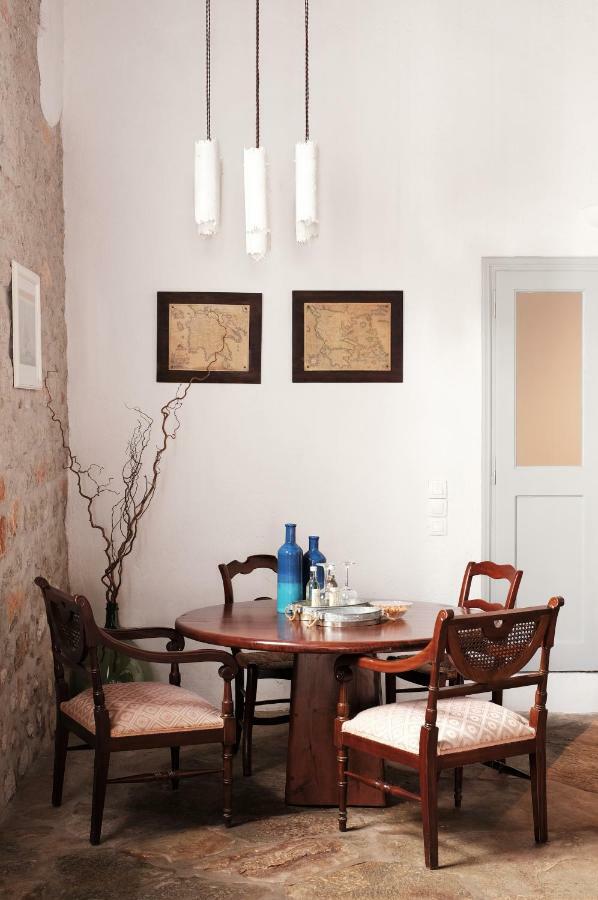 הוילה Keresbino Hydra Manor House מראה חיצוני תמונה