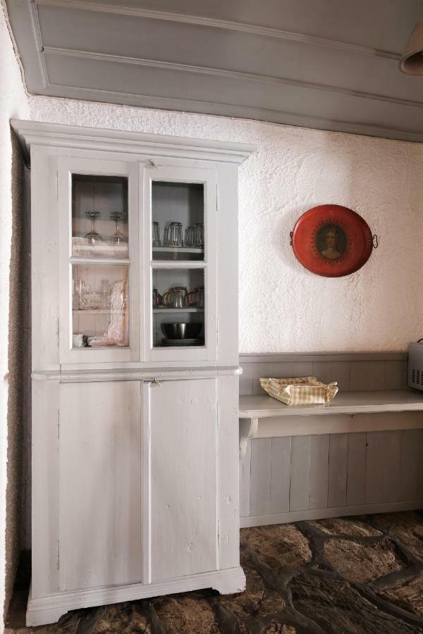 הוילה Keresbino Hydra Manor House מראה חיצוני תמונה